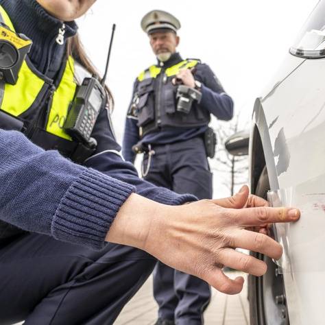 Symbolbild Verkehrsunfallaufnahme