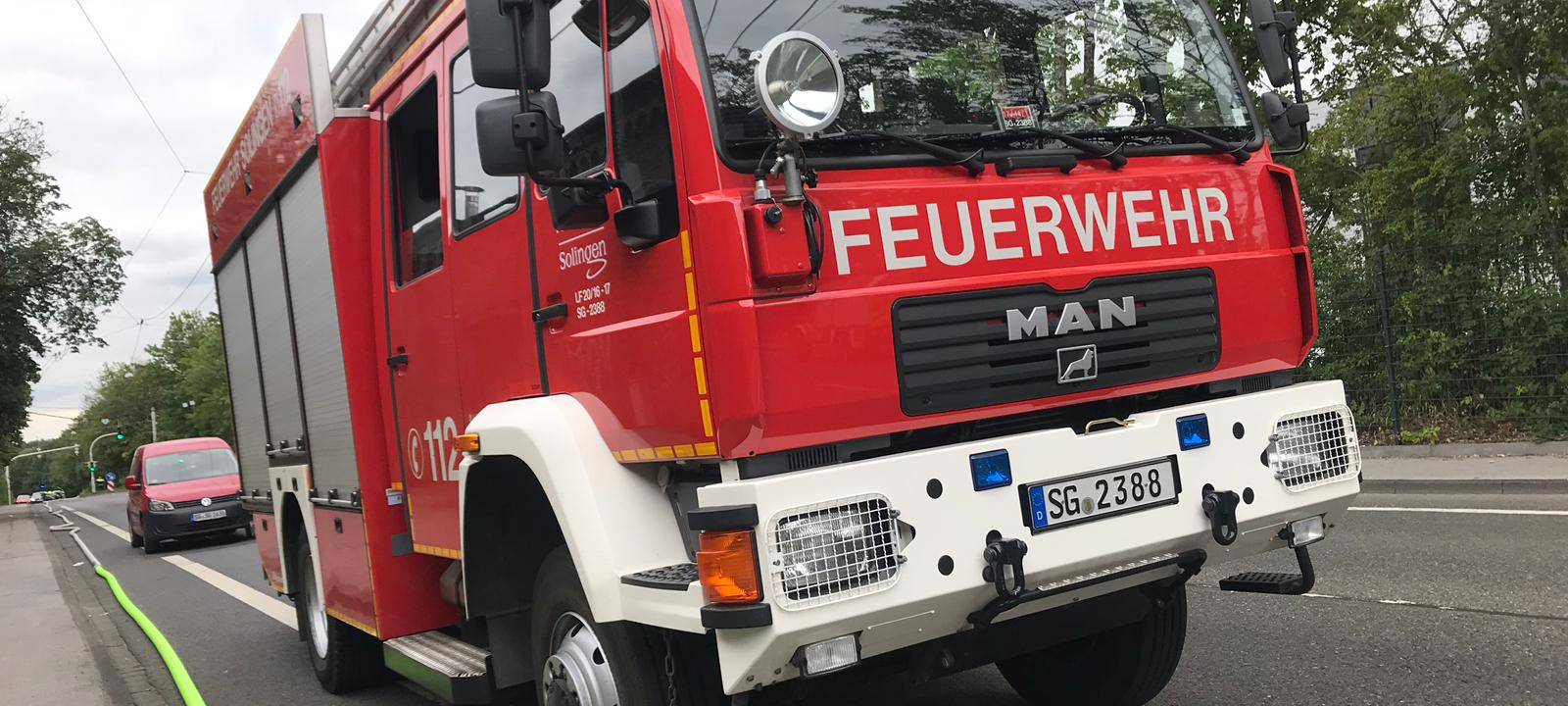 Feuerwehr holt 90- Jährigen Solinger vom Dach
