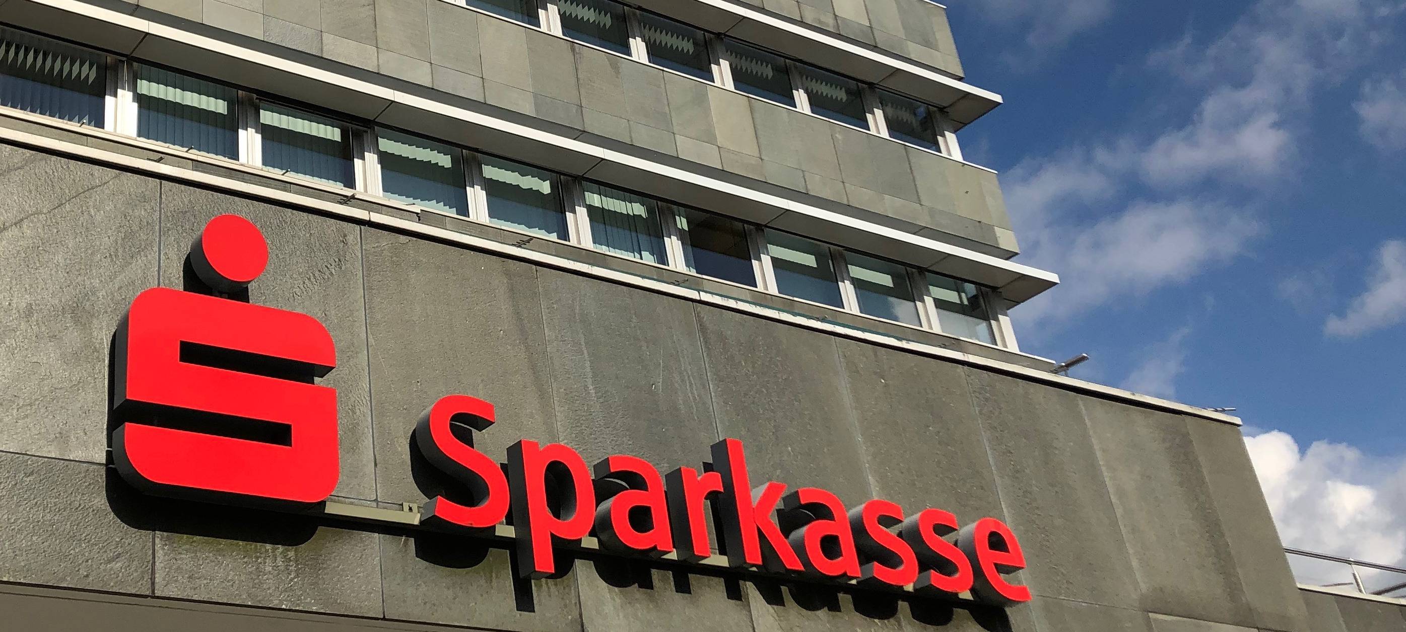 Viele Solinger Sparkassenkonten gekündigt - aber nicht endgültig