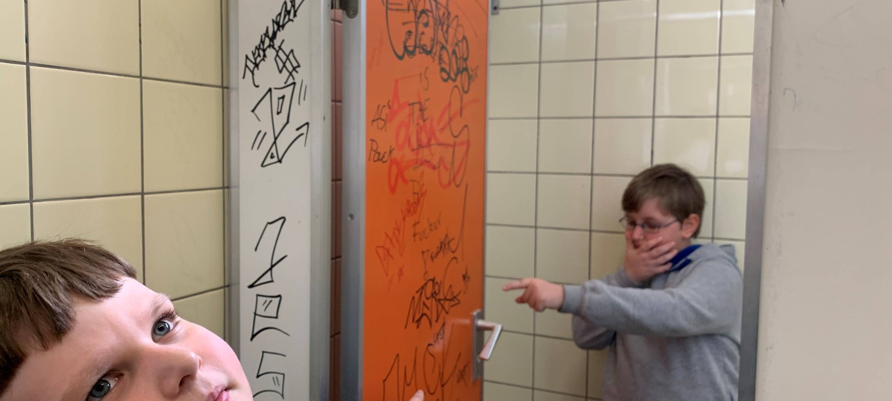 Remscheider Schule bringt üble Klos auf Vordermann