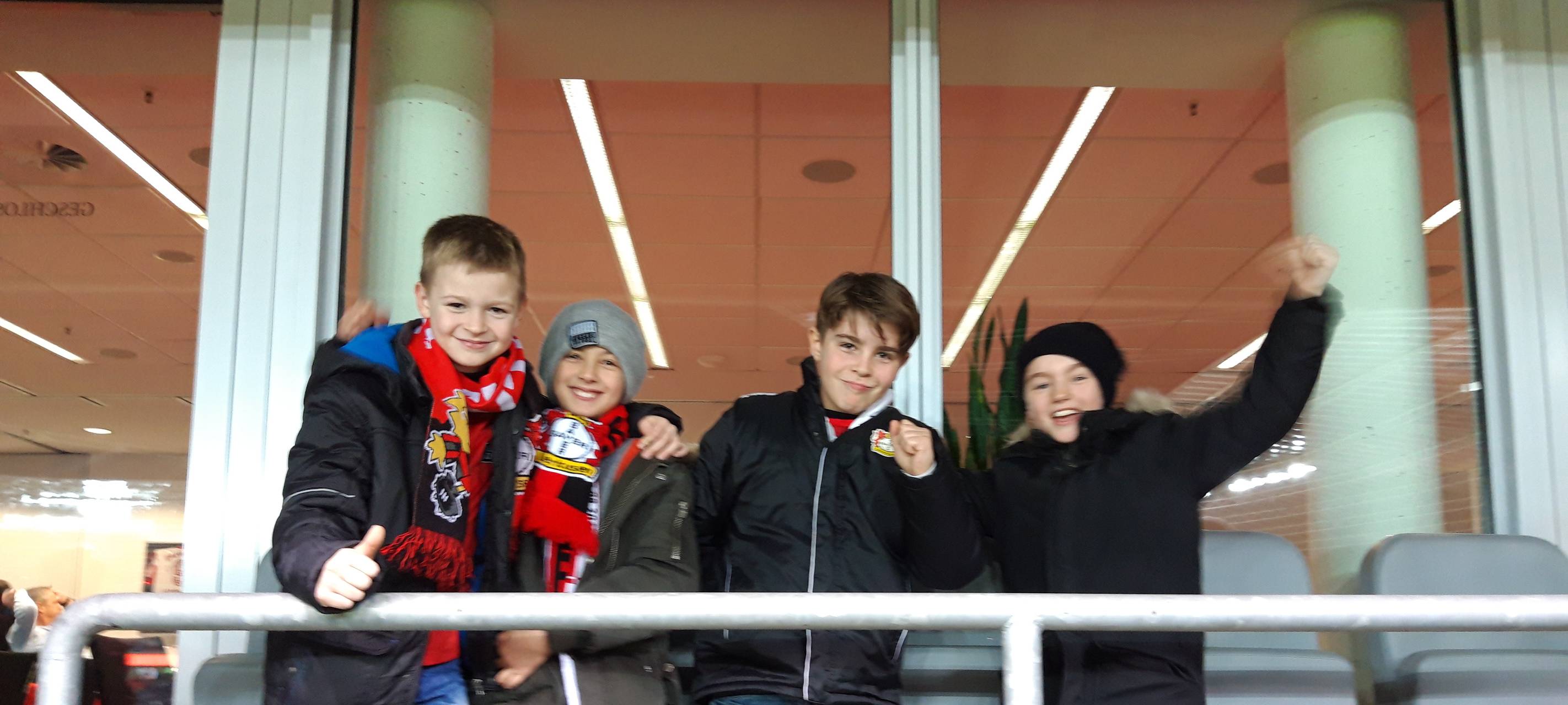 Wir schicken eure Kids in die Bayer 04 Fußballschule