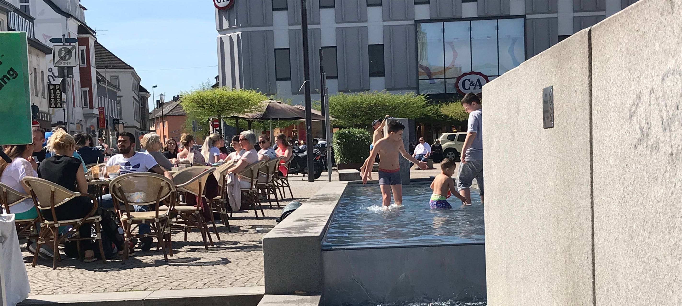 Solingen: "Mitte blüht auf" Frühlingsfest