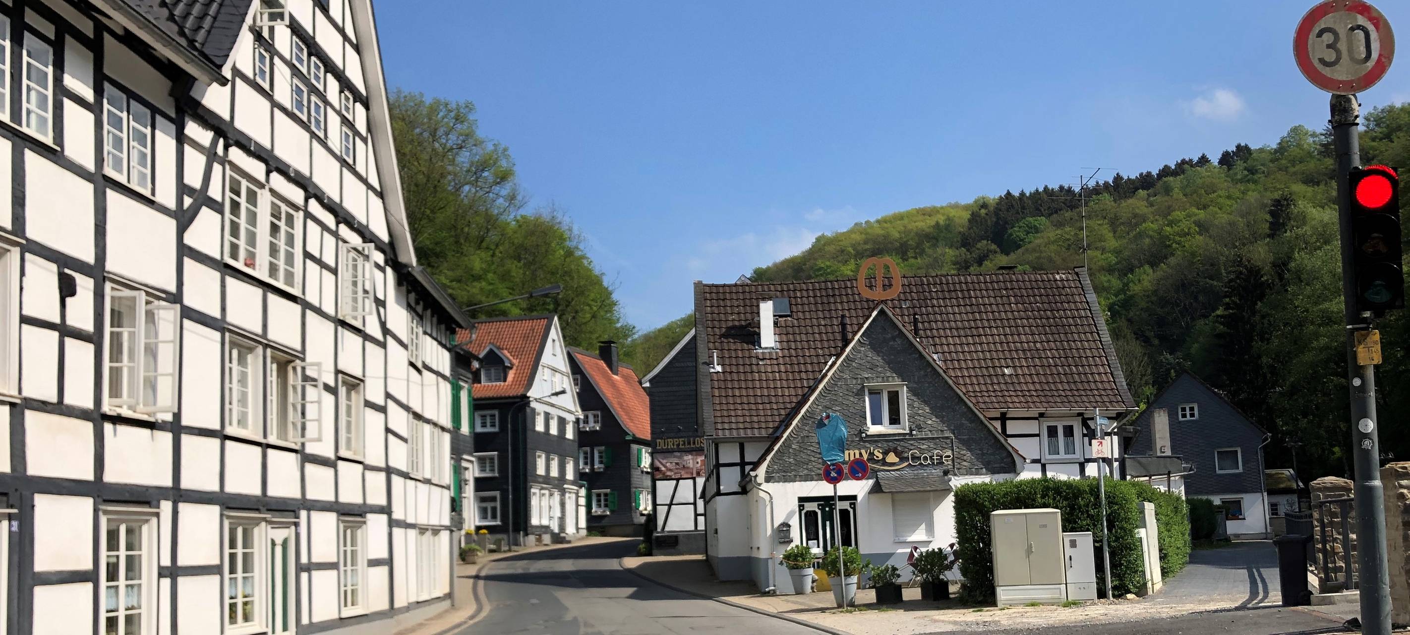 Stadt reagiert auf die Beschwerden der Laternen-Gegner in Unterburg
