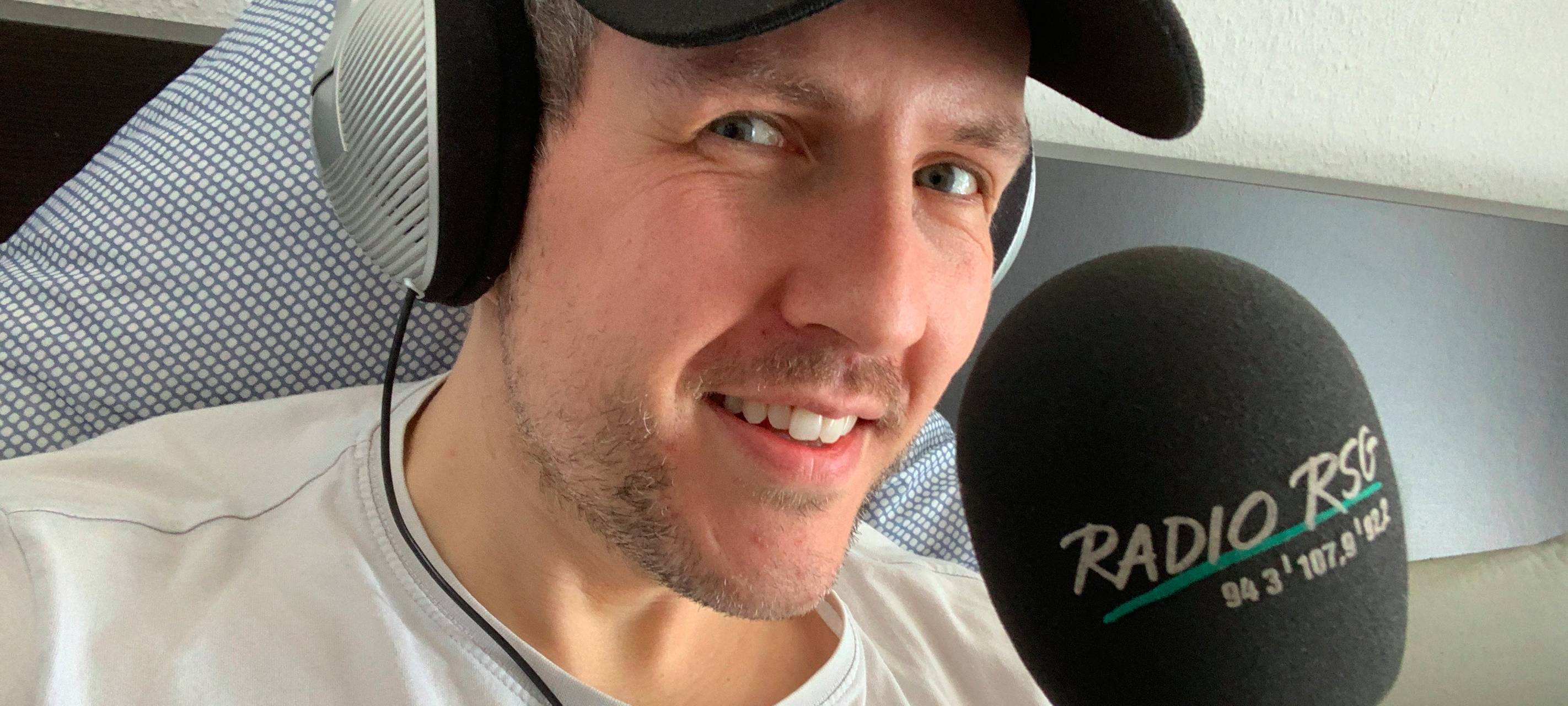 Sascha ALLEIN zuhaus