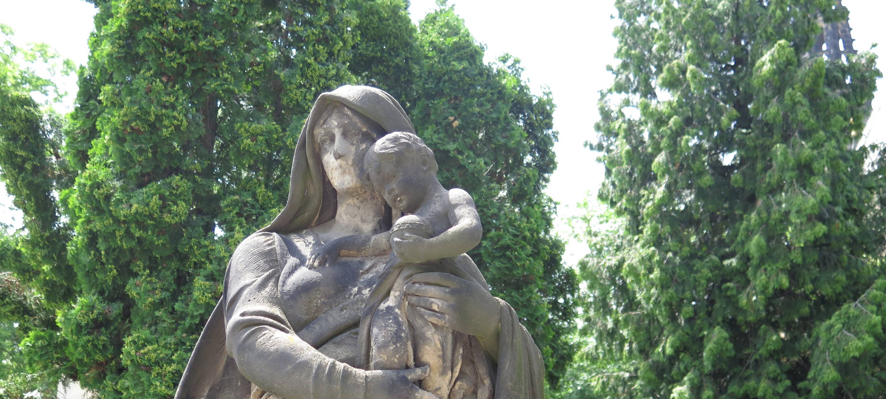 Neues Kolumbarium auf dem Burg-Friedhof in Solingen