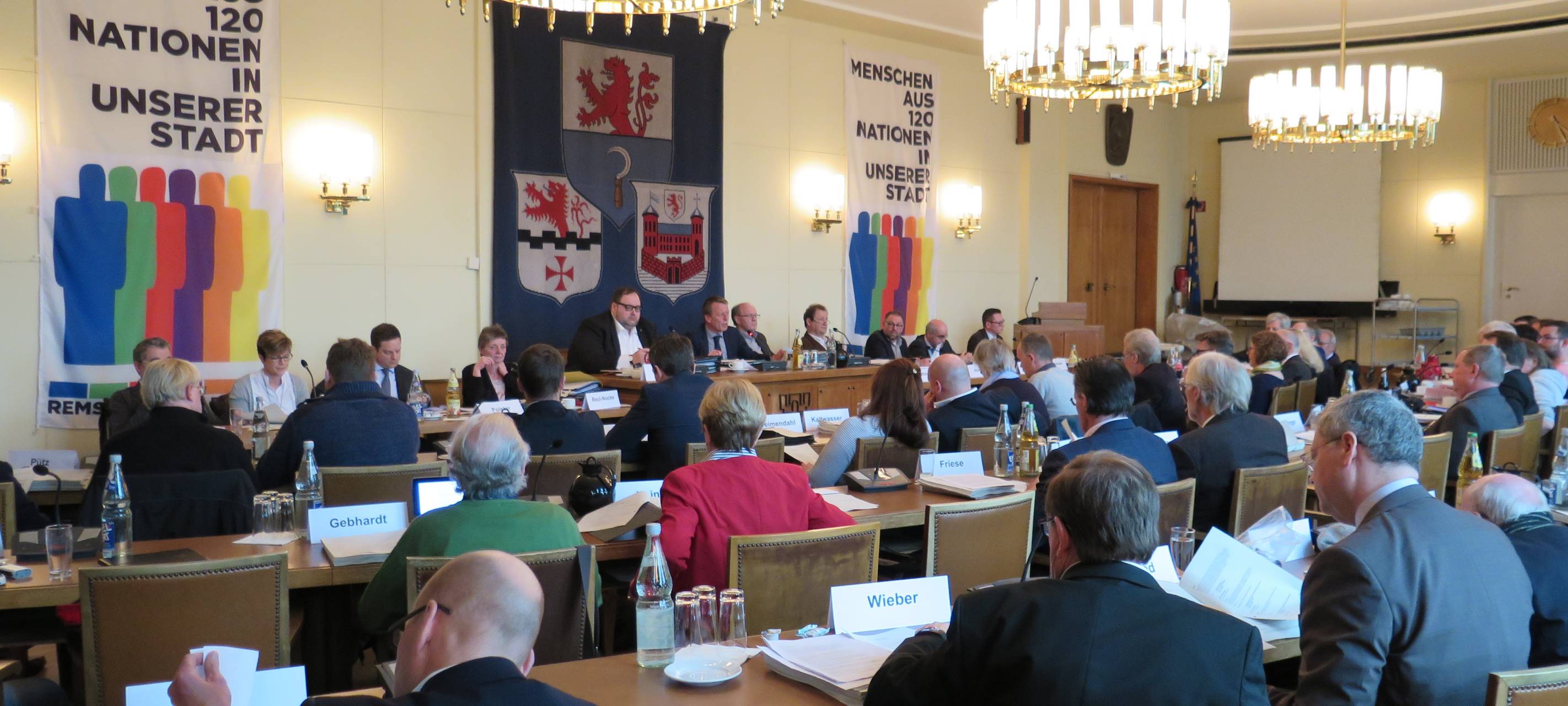 Rat spricht über Corona & Wasserkosten