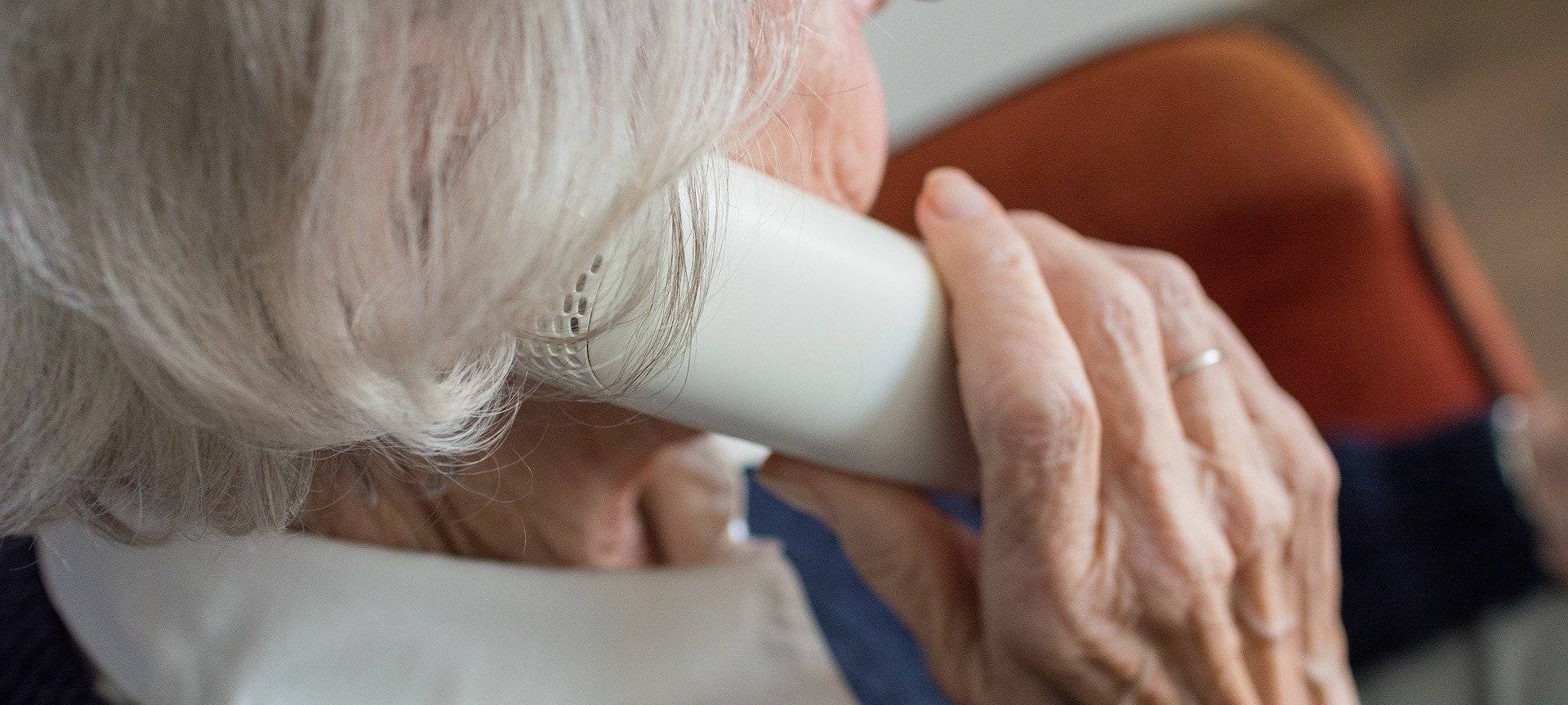 Ehrenamtliche Telefonpaten gesucht