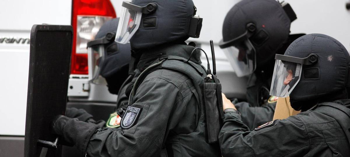 Einsatz an Wuppertaler Schule: Tatverdächtiger festgenommen