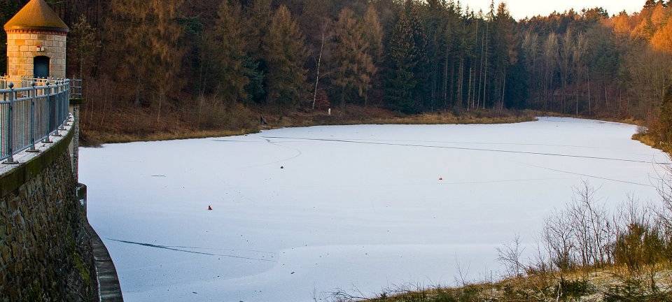 DLRG warnt vor Betreten von Eisflächen