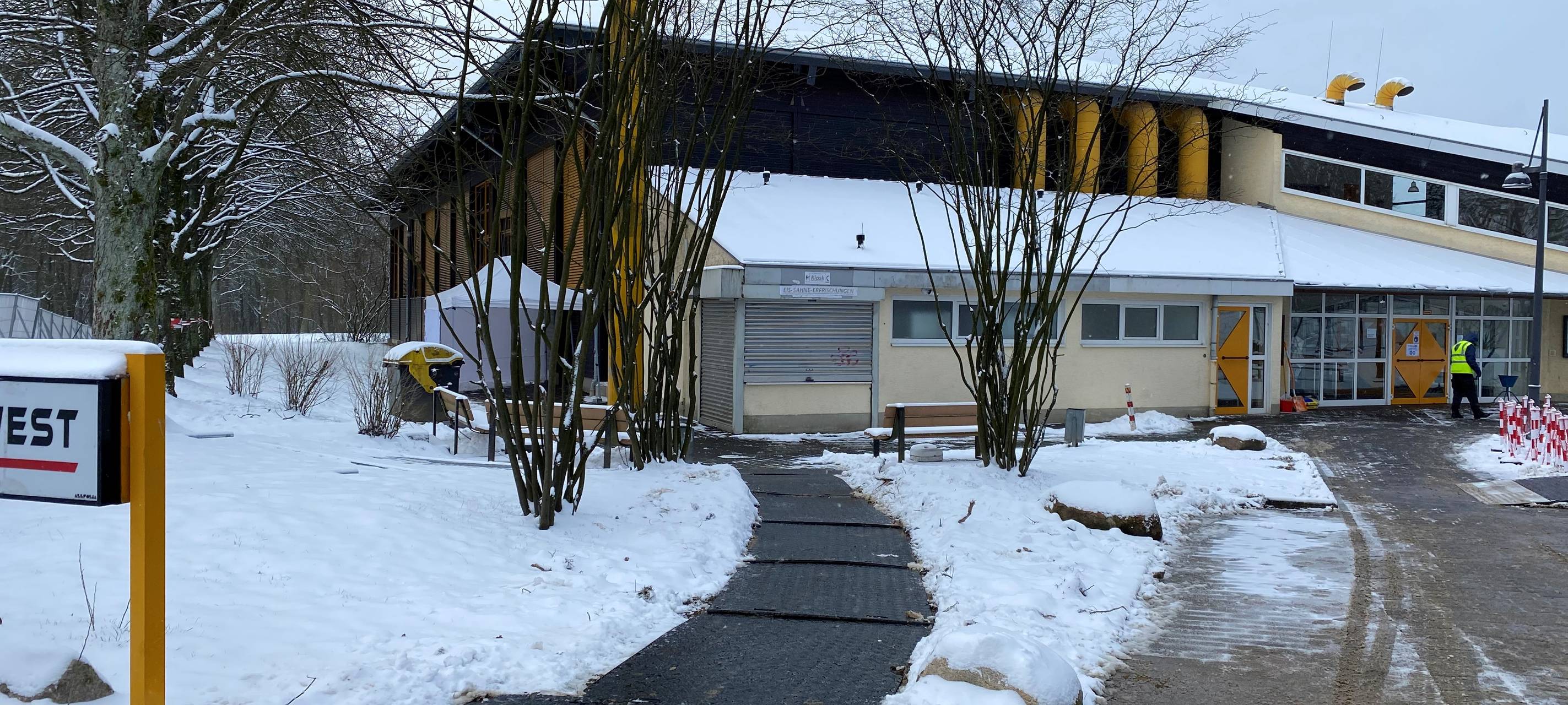 Bald wieder heißes Wasser in Remscheids Sporthallen