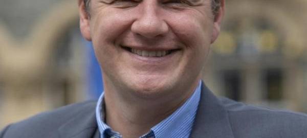 Beigeordneter Thomas Neuhaus an Krebs erkrankt