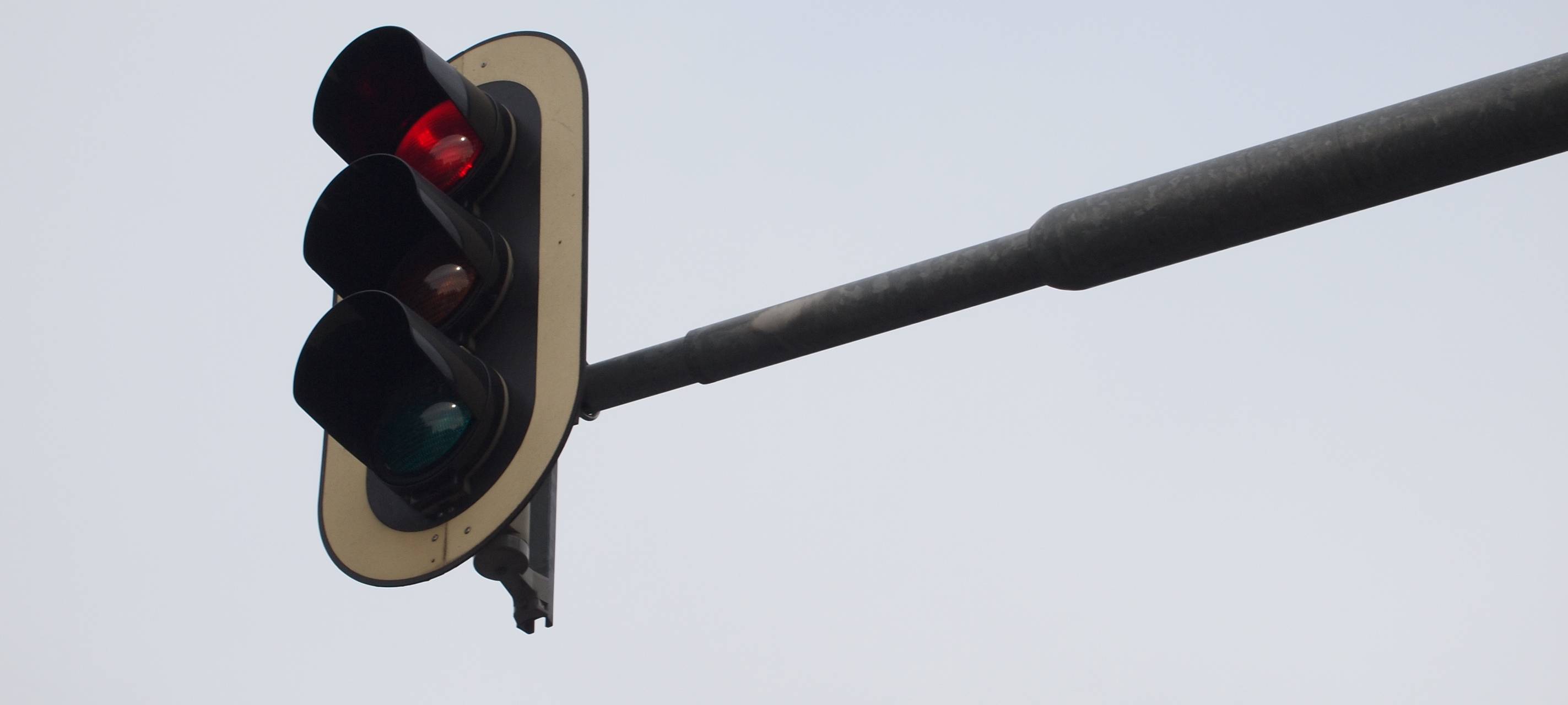 Ampel an der Grünewalder Straße ist kaputt