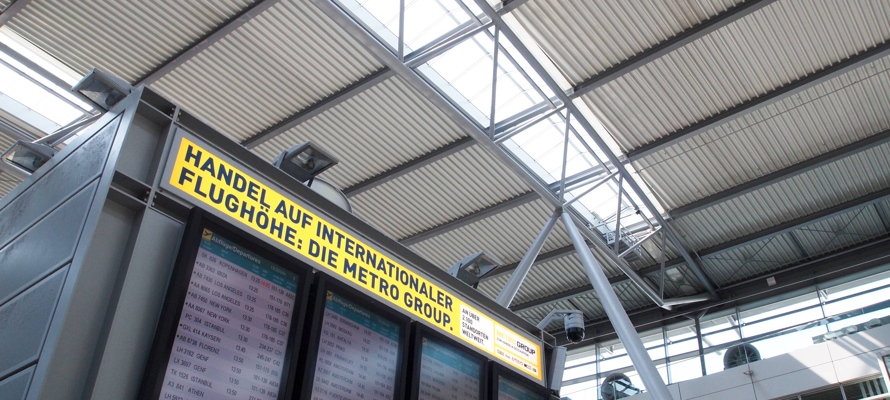 Flugreise in Sommerferien: Hilfreiche Tipps vor dem Abflug