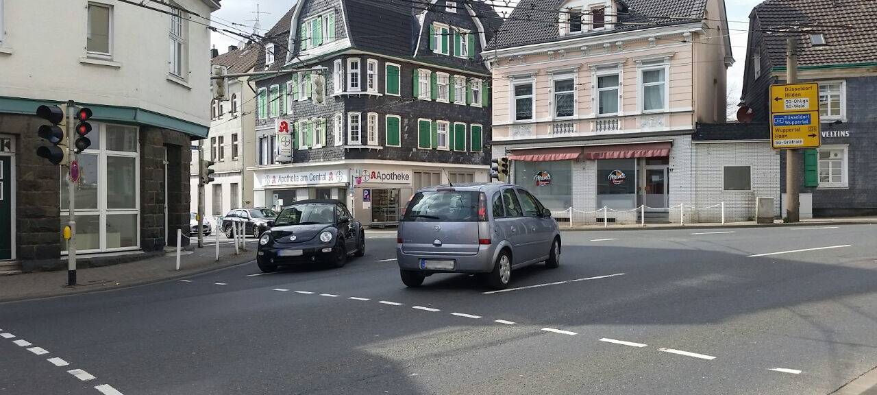 Polizei stoppte Abrissarbeiten an Focher Straße