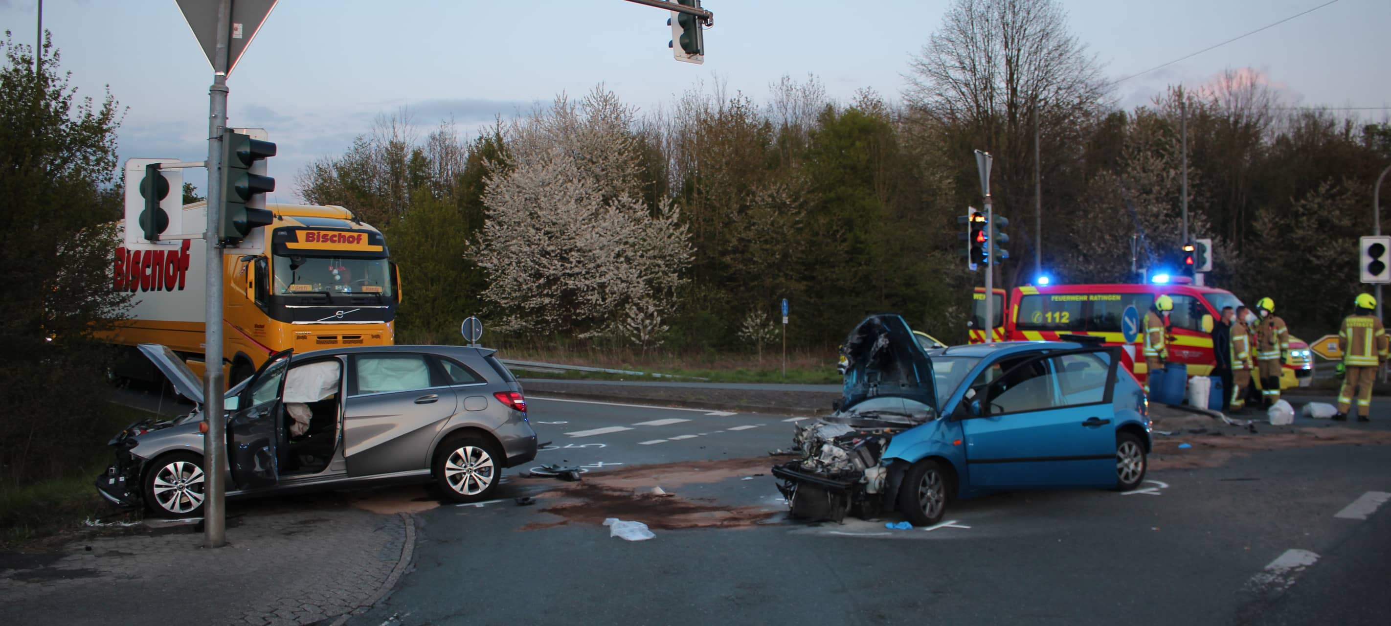 Remscheider verursacht schweren Unfall in Ratingen