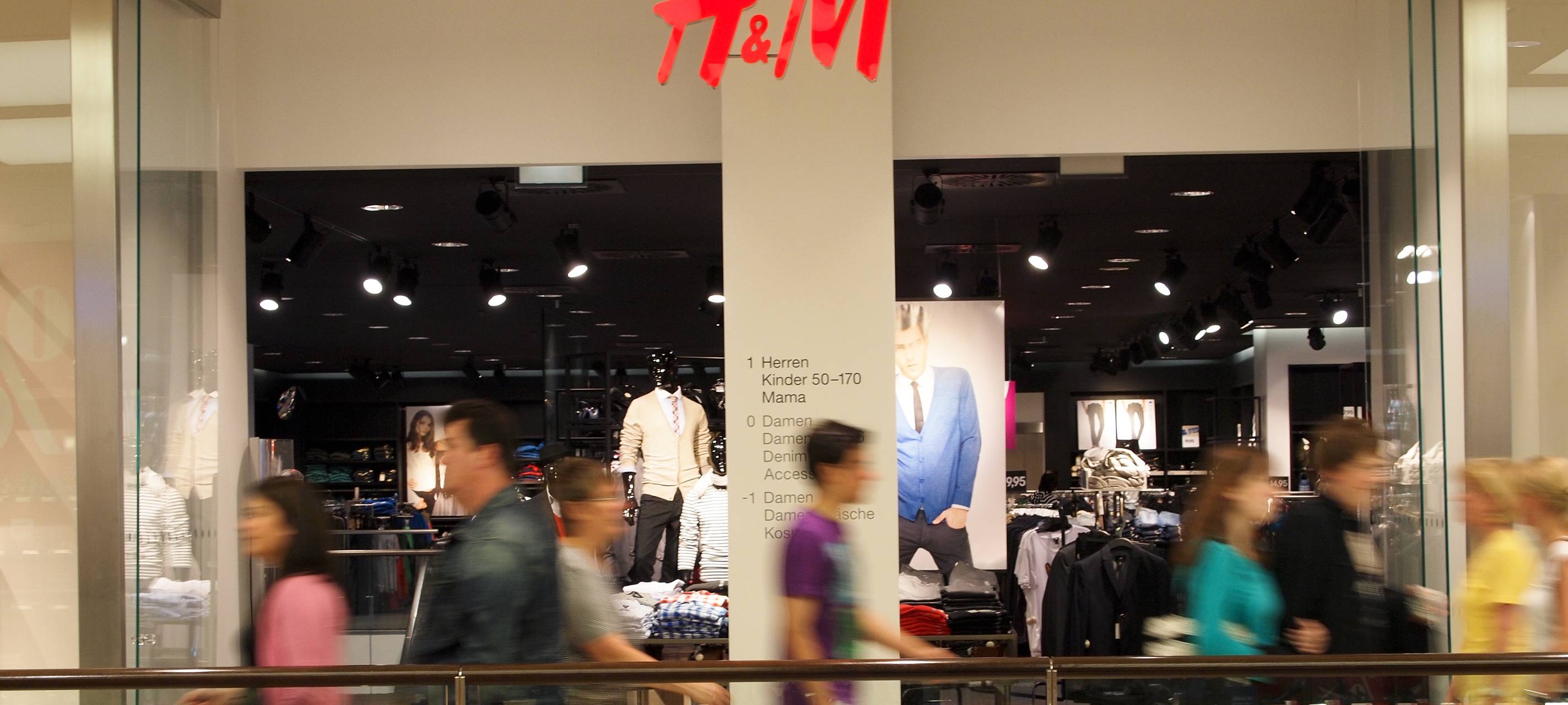 Arbeitskampf bei H&M - Erste Streiks im Einzelhandel