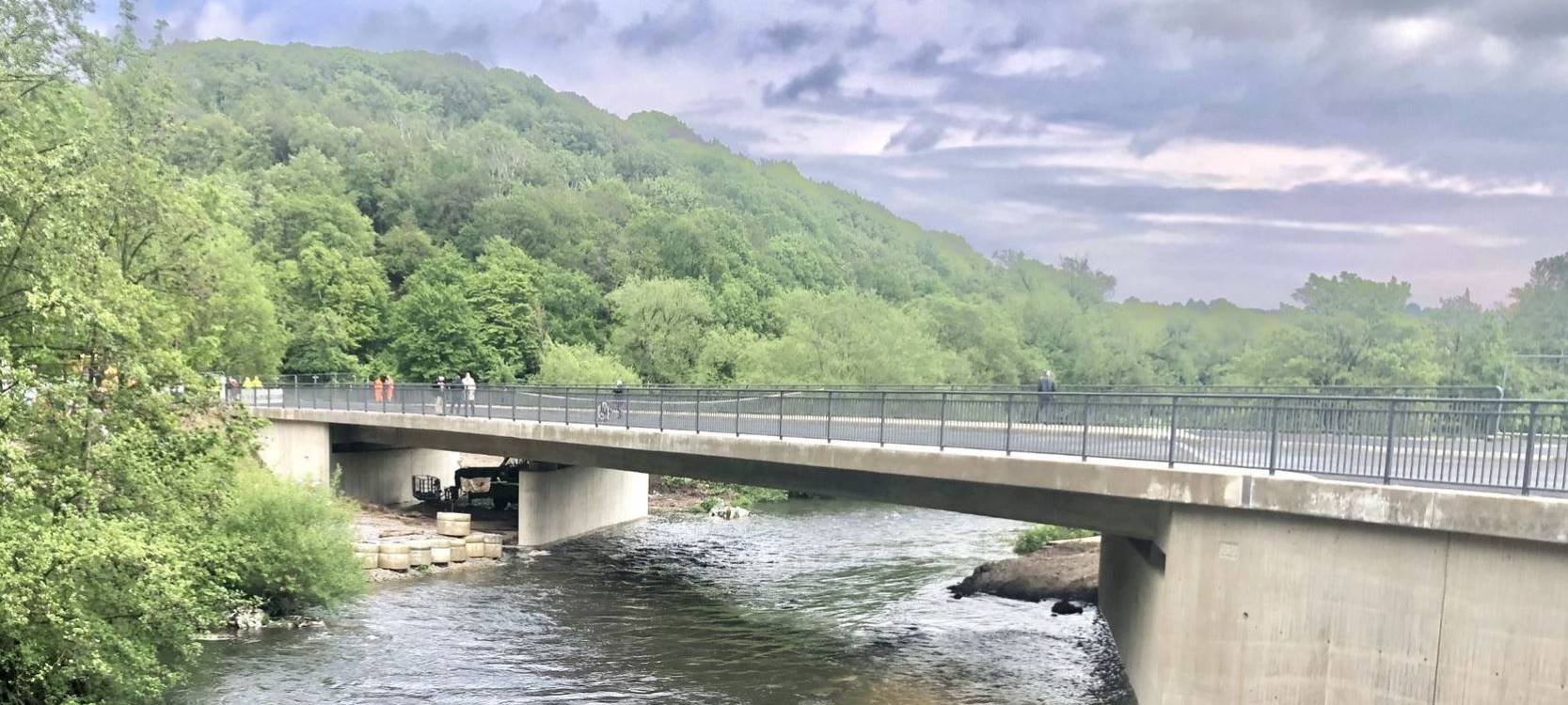 Aufräumarbeiten nach Hochwasser in der Region