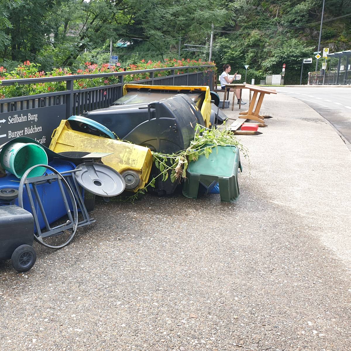 Unfassbare Mengen an Sperrmüll - Radio RSG