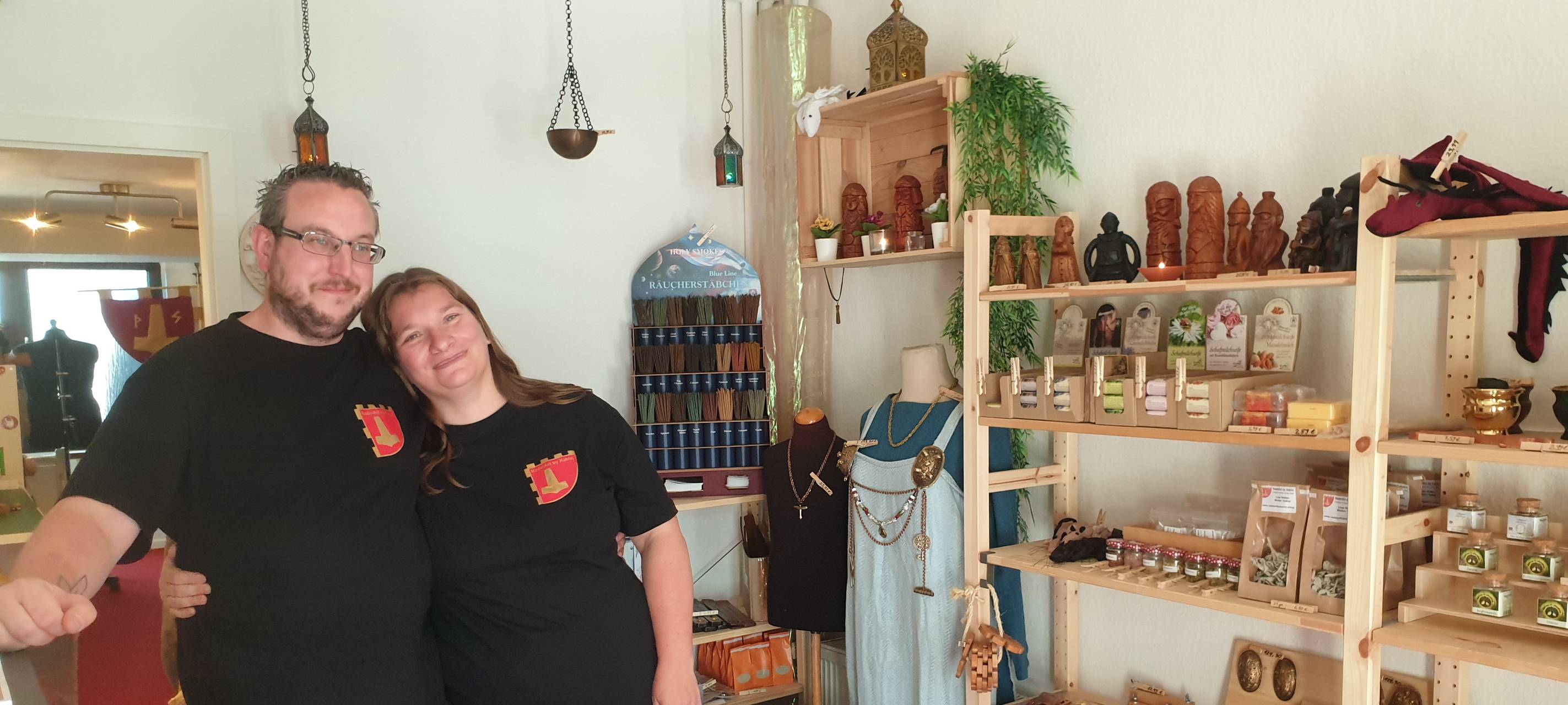 Mittelalter-Laden NadelArt in Remscheid