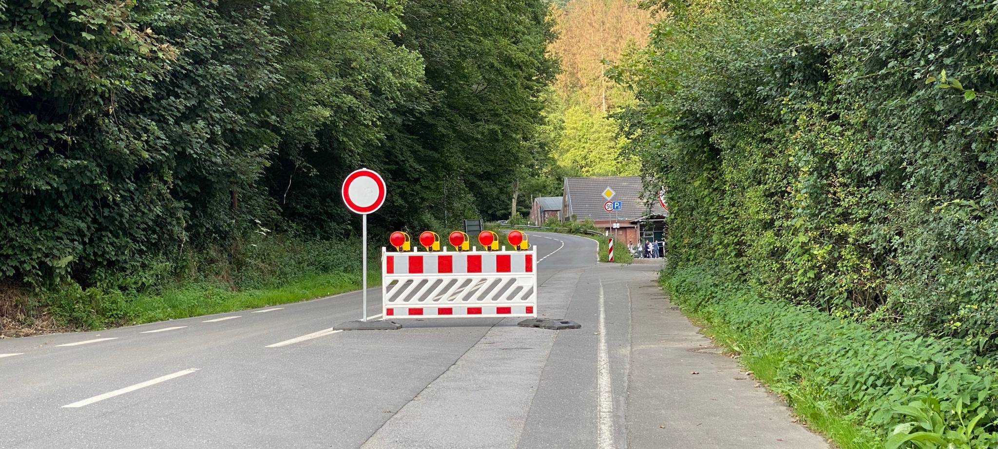 Eschbachstraße und A3-Spuren wieder freigegeben