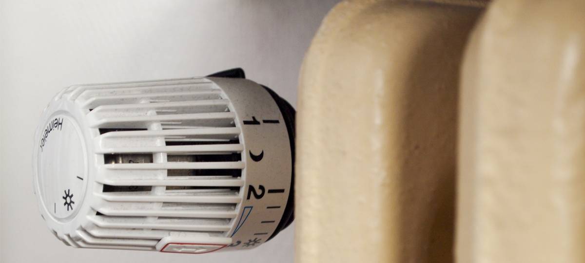 Mieter an der Remscheider Erlenstraße sitzen im Kalten