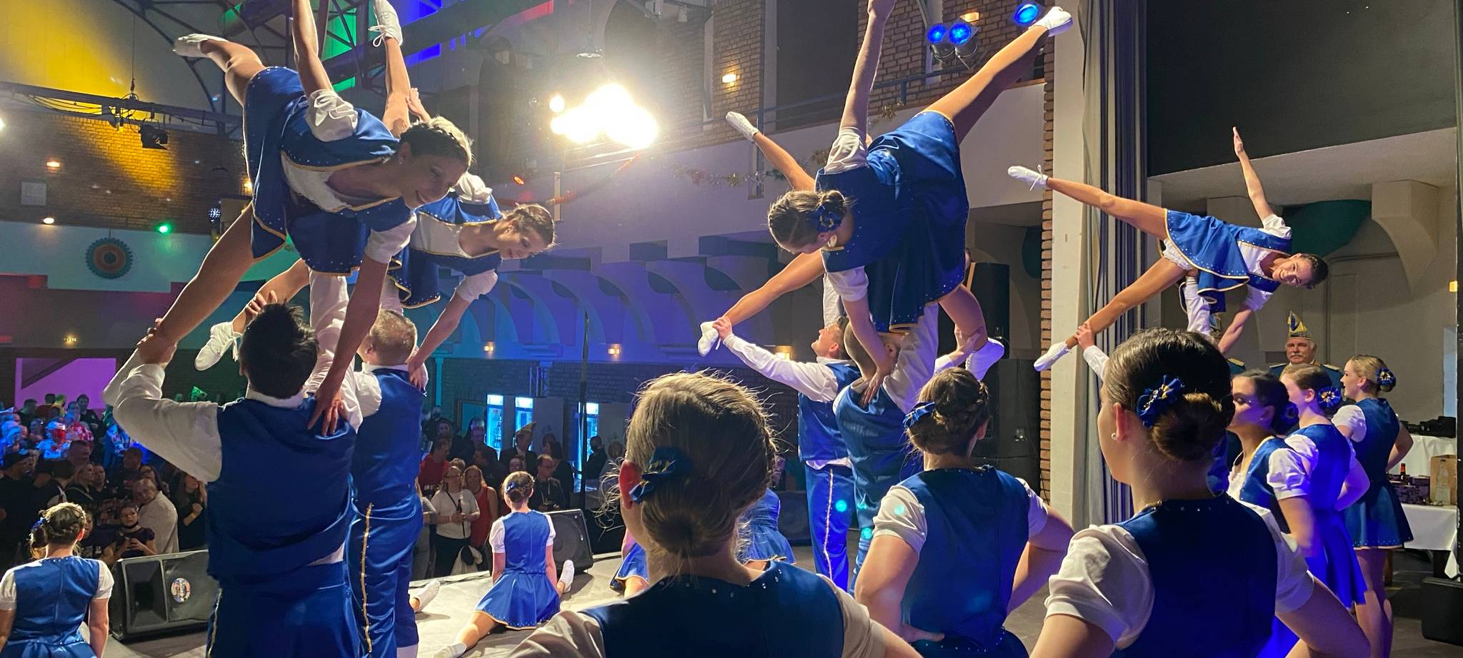 Jeck again: Karnevalisten starten in die Session