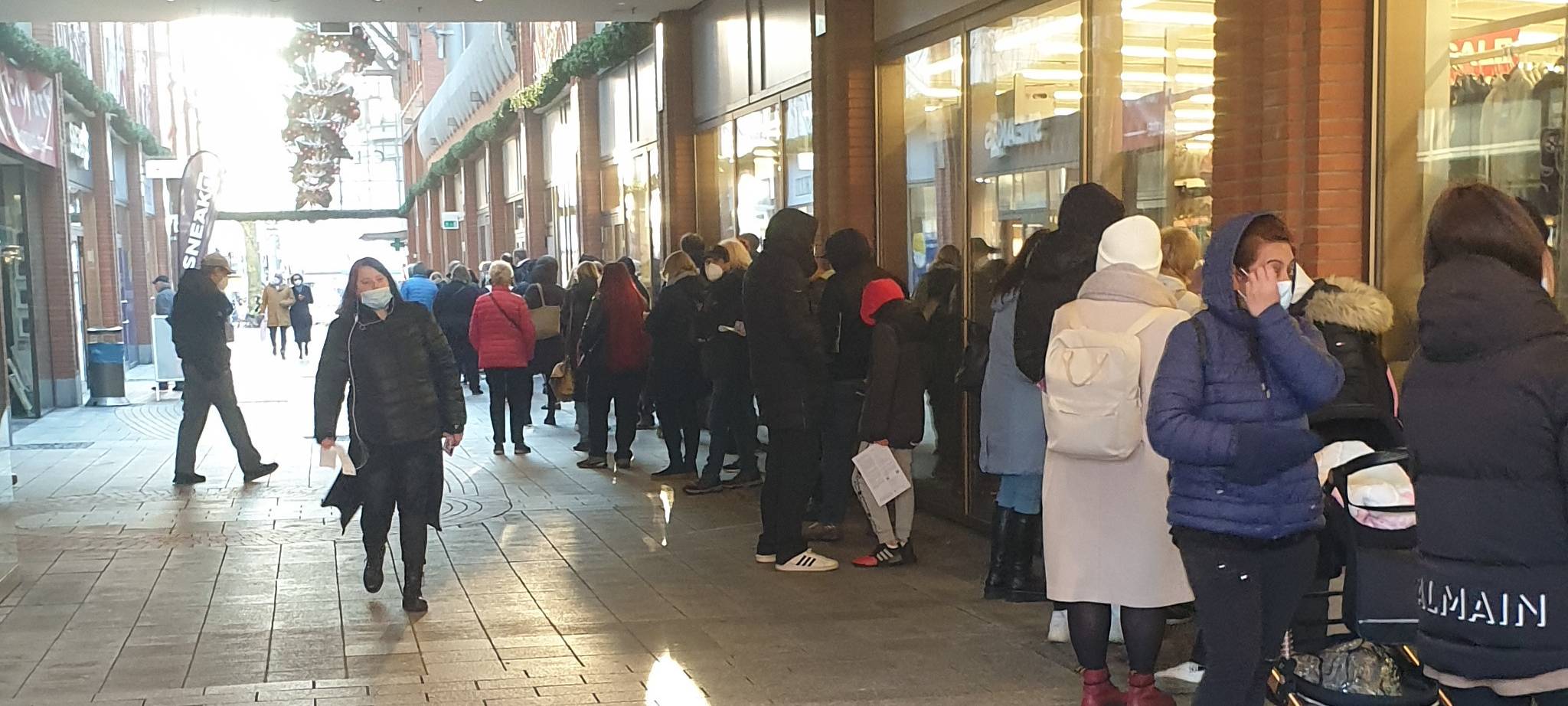 Impfstelle im Ex-P&C-Gebäude in Solingen öffnet schon Montag