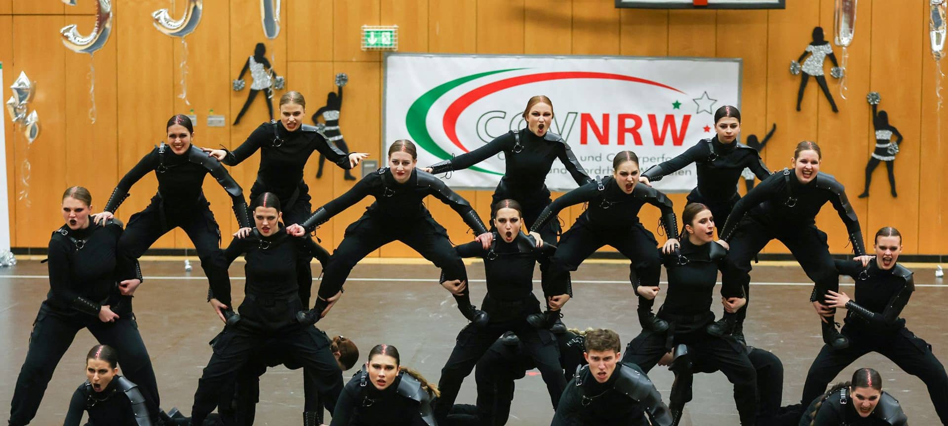 Langenfelder Hip Hop Tanzgruppe fliegt zur Europameisterschaft