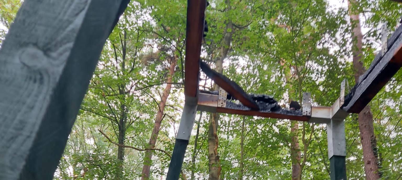 Hochsitze in Solingen zerstört und angezündet