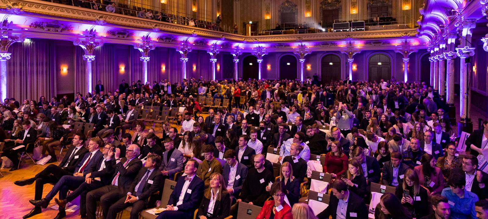 Bergische IHK ehrte NRWs beste Azubis