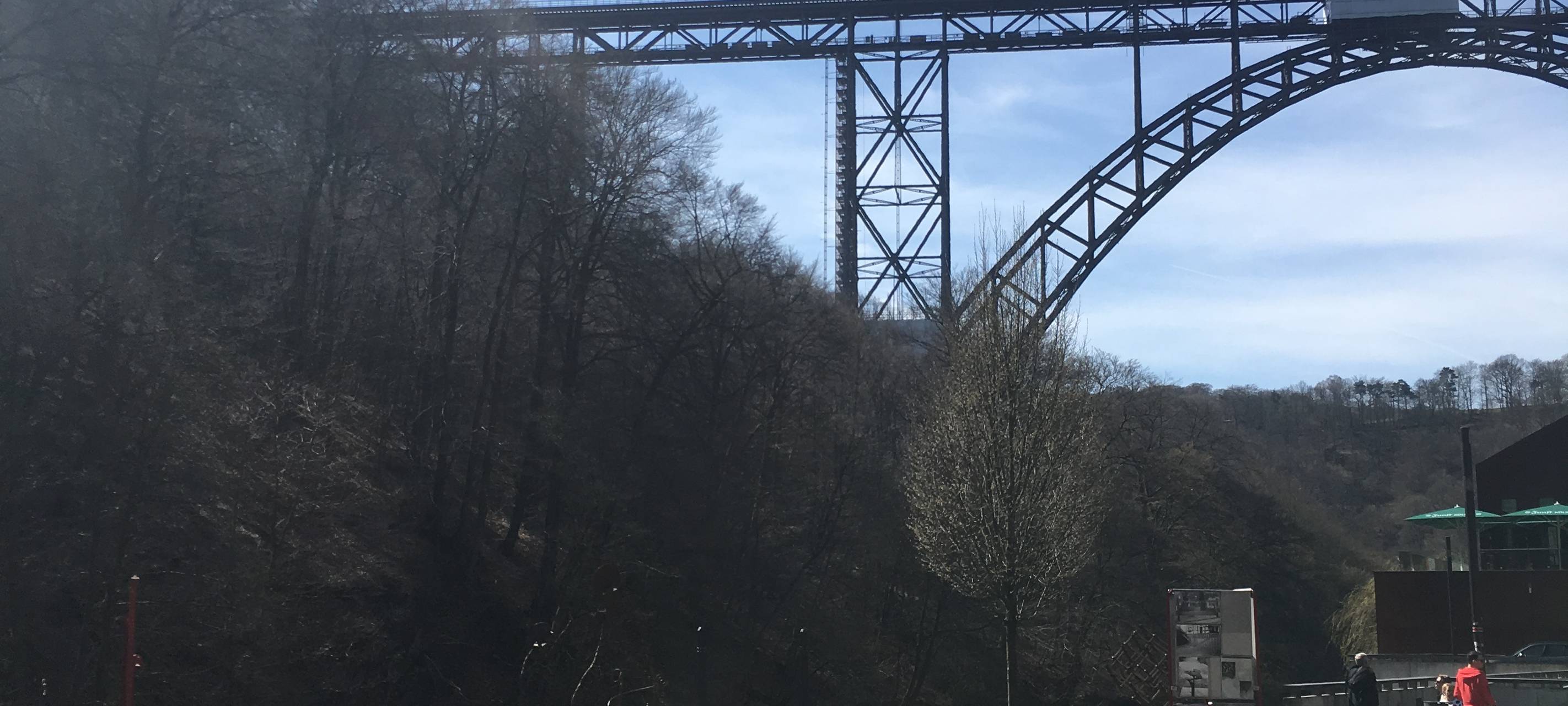 Diskussionen um Suizidprävention an Müngstener Brücke