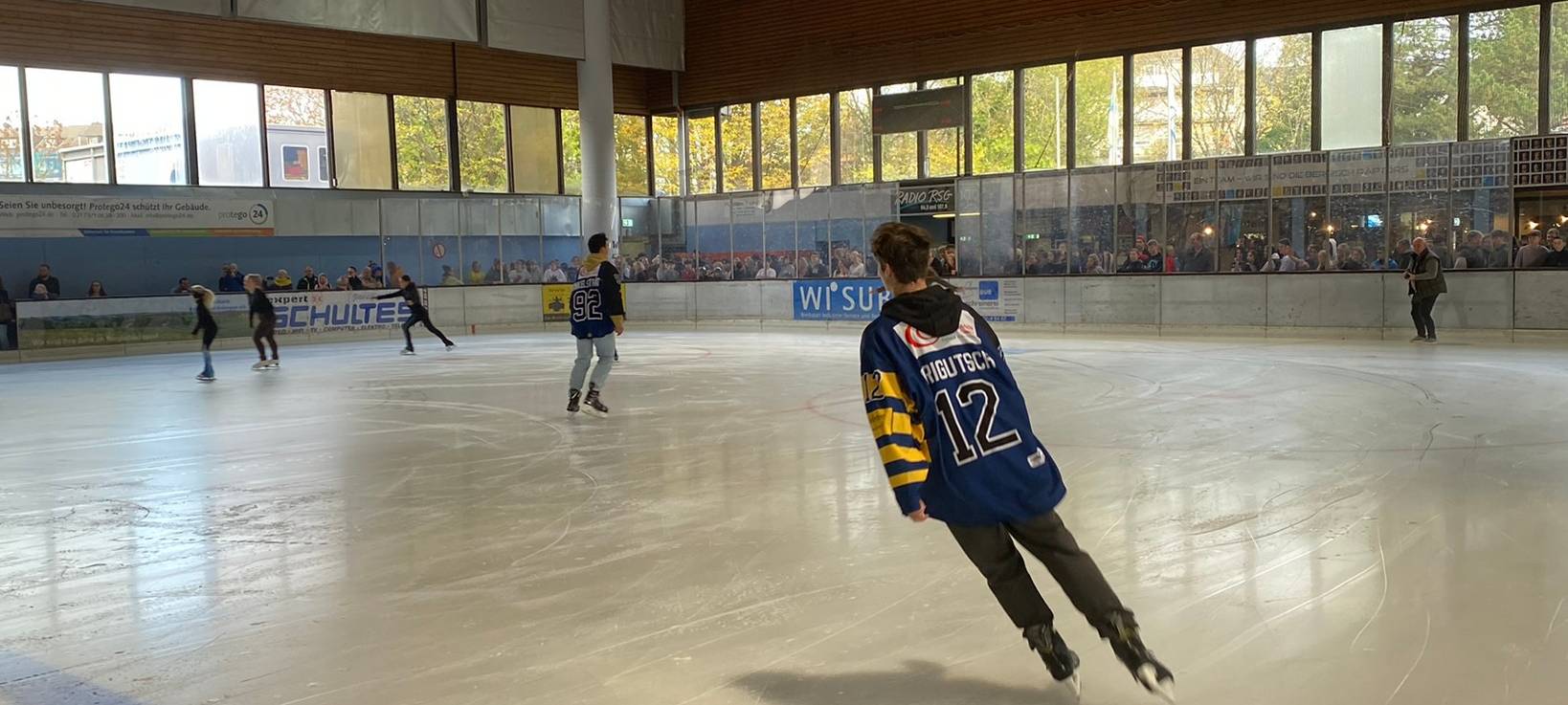 Eissporthalle in Solingen wieder freigegeben