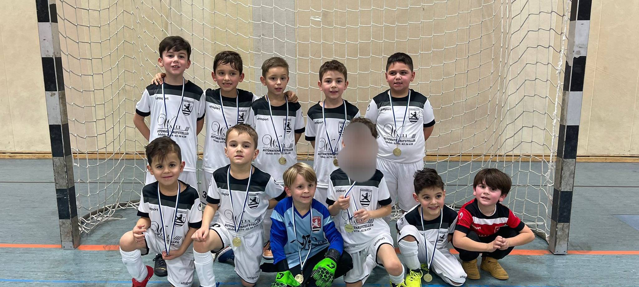 1.000 Euro für die G1-Bambini von Solingen 03