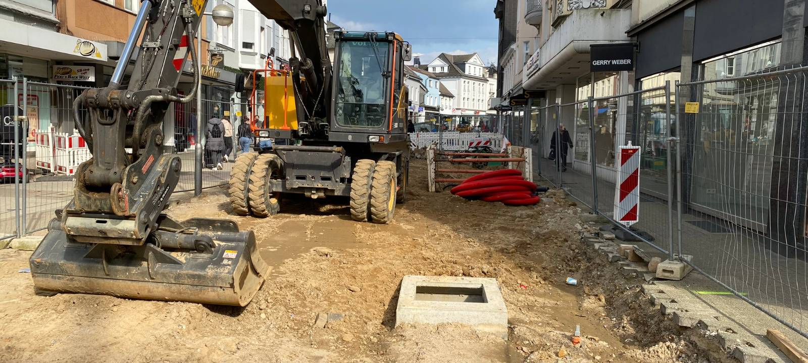 Geschäftsleute haben Wünsche für die Düsseldorfer Straße gesammelt