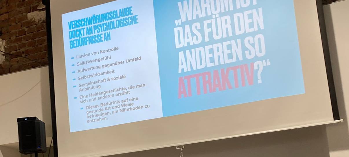 Neue Beratungsstelle zu Verschwörungsideologien in Solingen