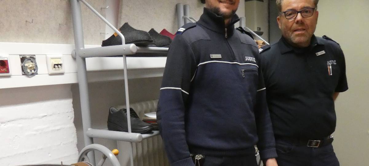 Knast live: Weihnachtsbasar in der JVA Remscheid