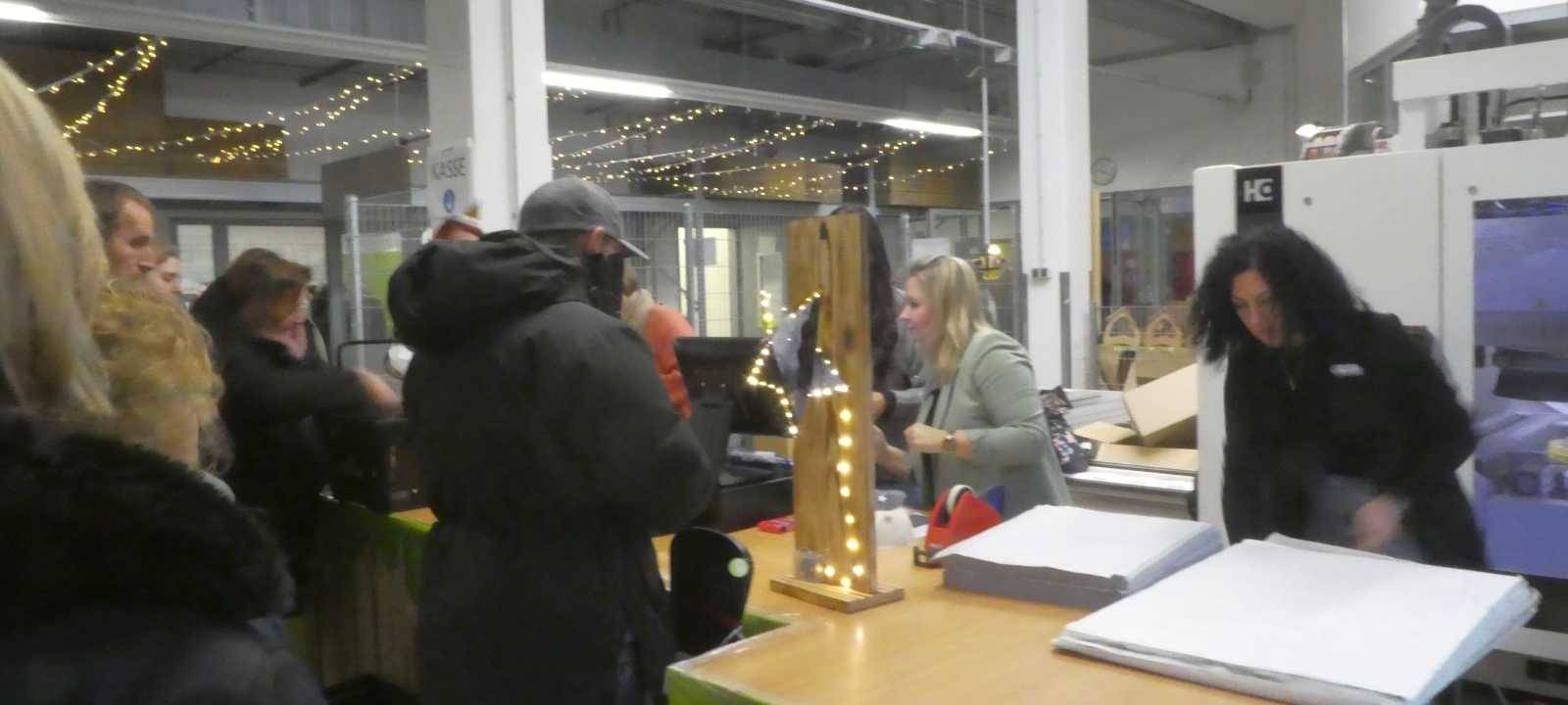 Knast live: Weihnachtsbasar in der JVA Remscheid