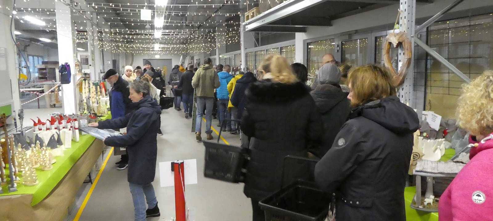 Knast live: Weihnachtsbasar in der JVA Remscheid