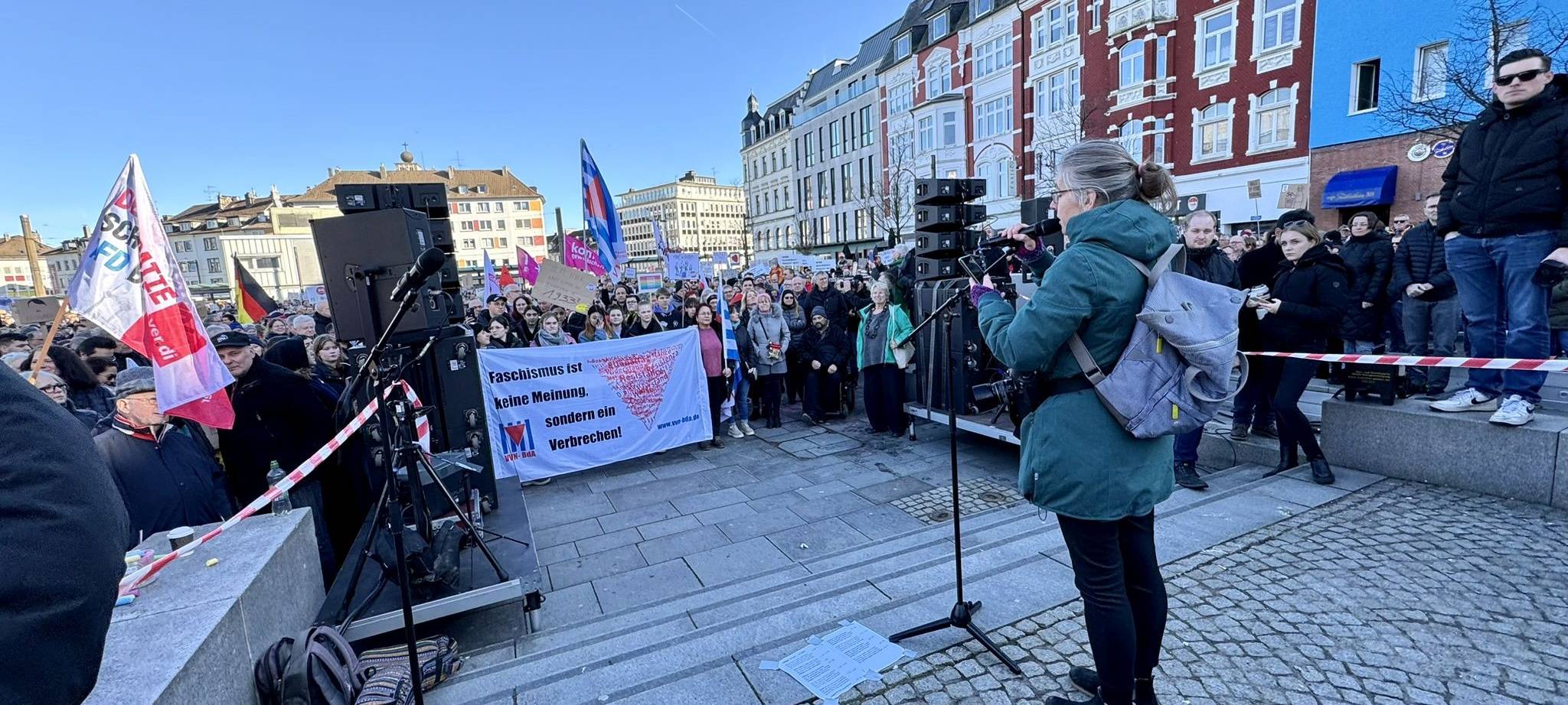 Solingen: Über 5.000 Menschen demonstrieren gegen Rassismus