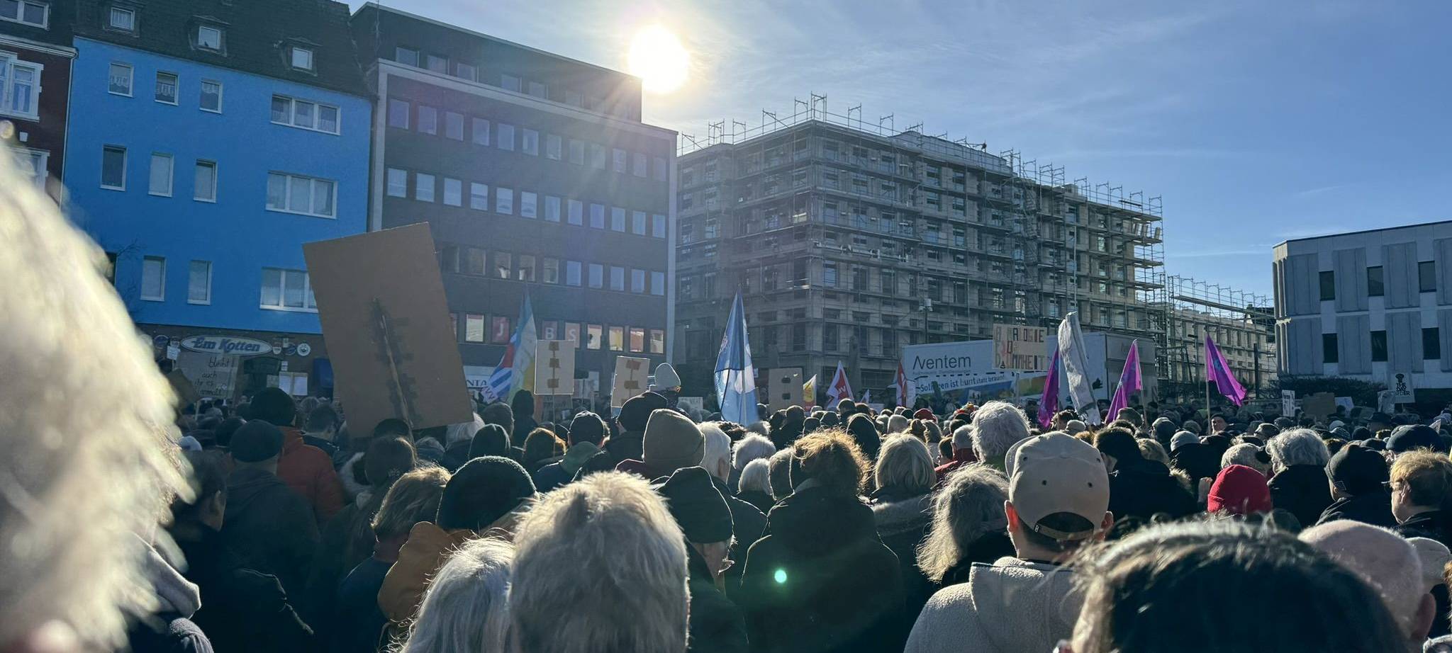 Solingen: Über 5.000 Menschen demonstrieren gegen Rassismus