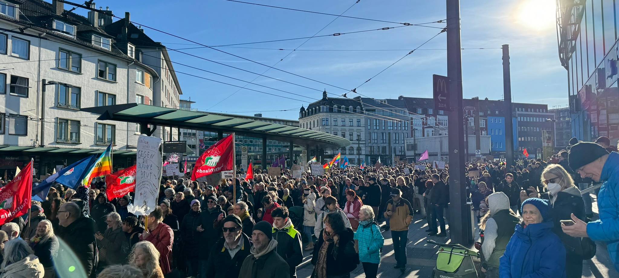 Solingen: Über 5.000 Menschen demonstrieren gegen Rassismus