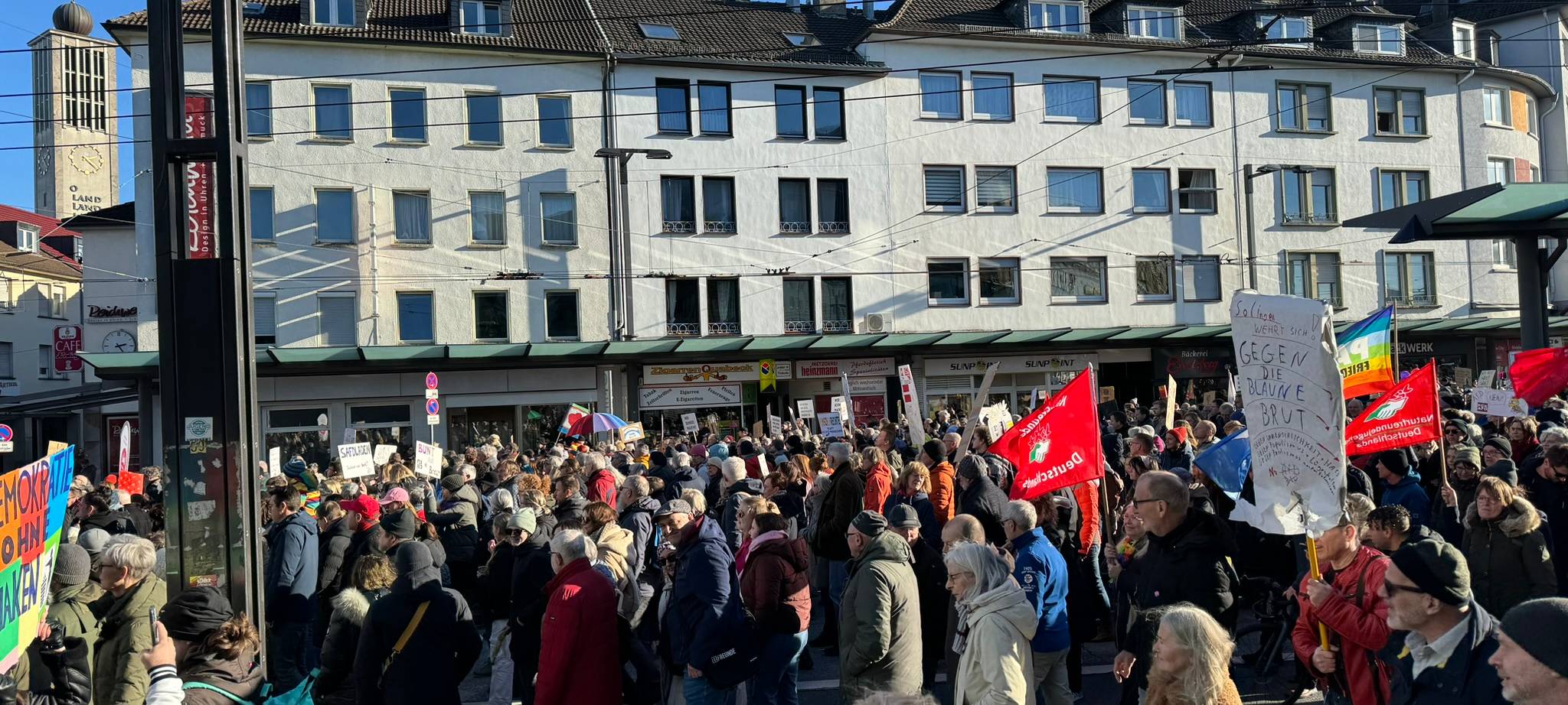 Solingen: Über 5.000 Menschen demonstrieren gegen Rassismus