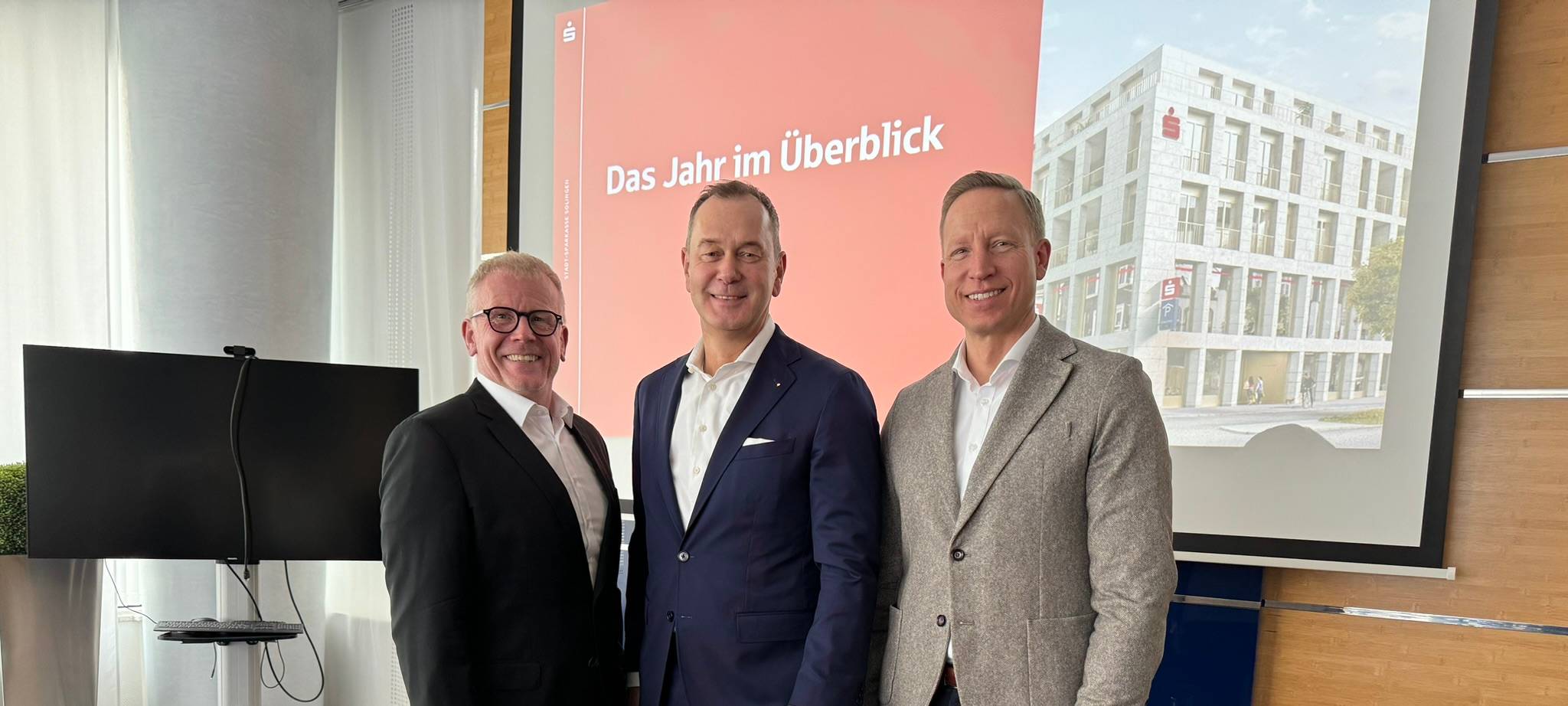 Stadt-Sparkasse Solingen zieht positive Jahresbilanz