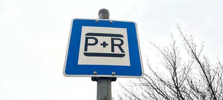 Bahnsanierung: Sperrungen auf Strecke und Parkplätzen
