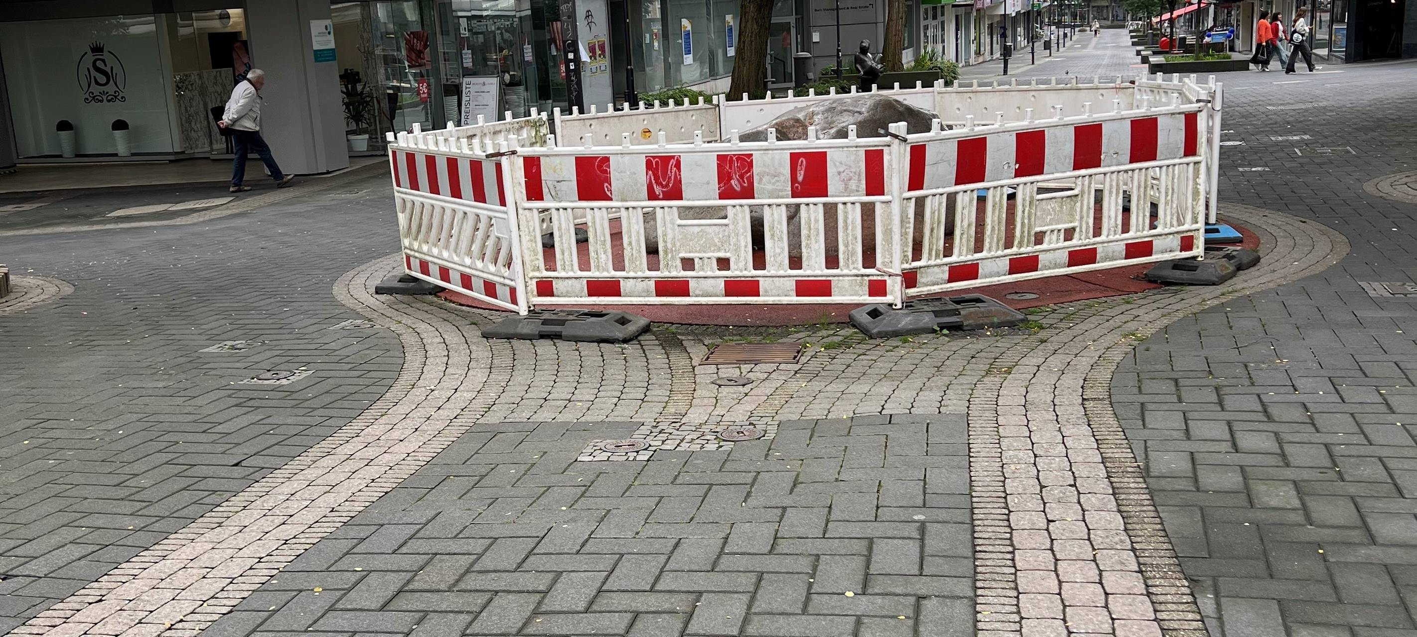 Stein in der Solinger City soll bald wieder frei sein