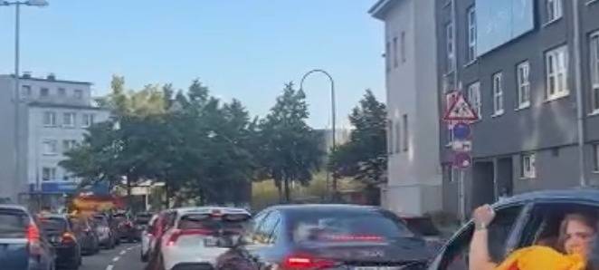 Autokorsos nach Deutschlandspiel - Parolen in Remscheid