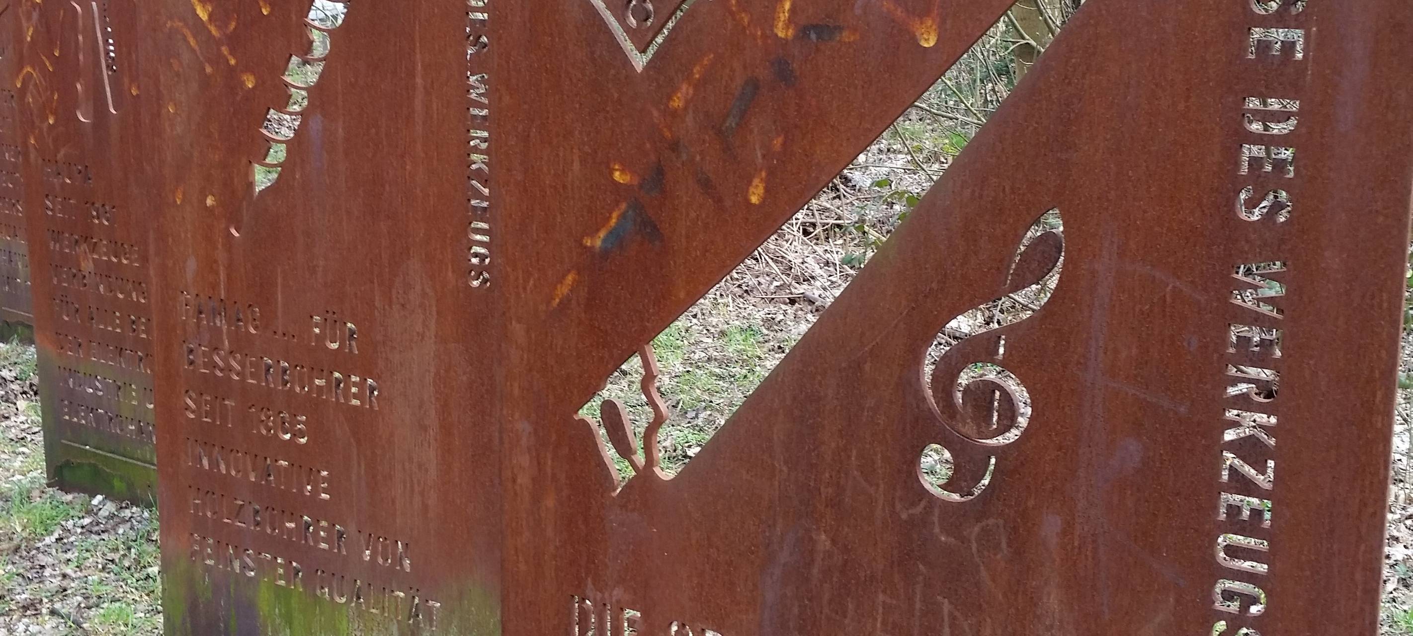 Laternen für die Werkzeugtrasse