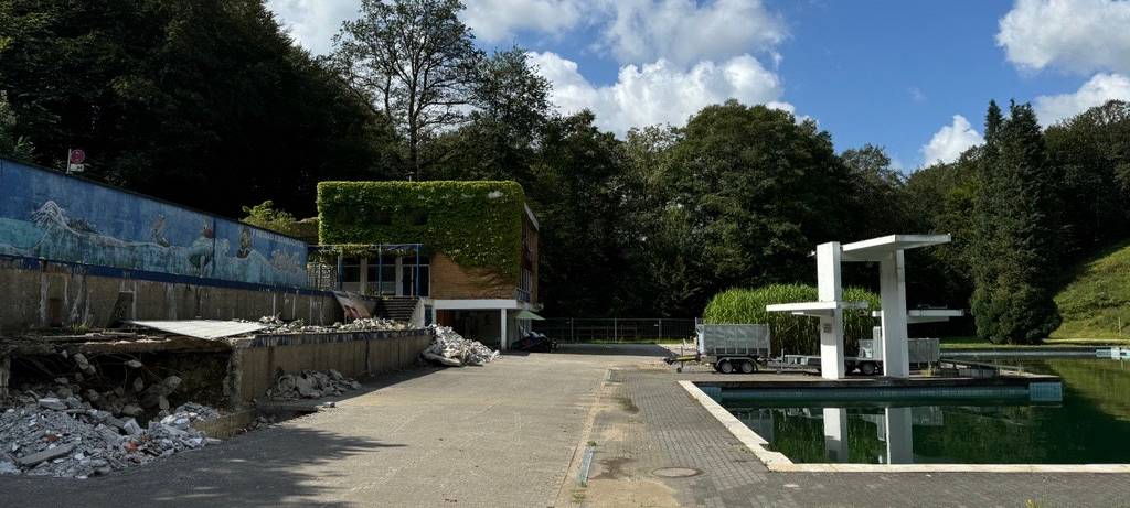 Umbau Freibad Eschbachtal: bald kommt die Abrissbirne