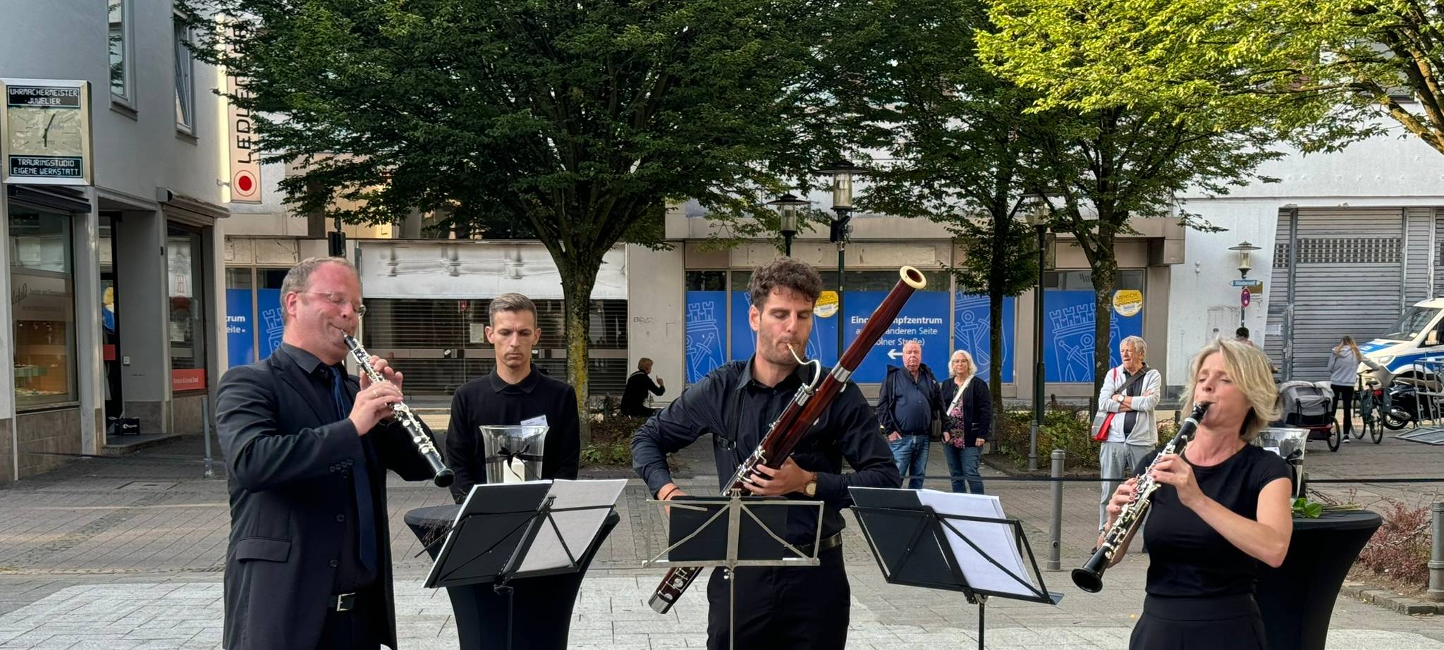 Eine Woche nach Anschlag: Stilles Gedenken am Fronhof
