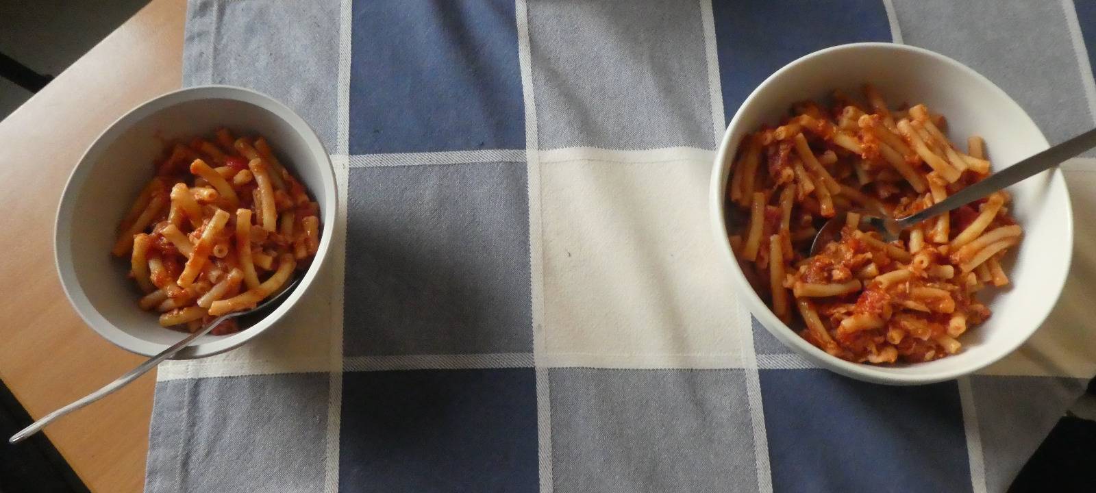 Knast live: Auf Umschluss - Die Thunfisch-Tortellini-Connection